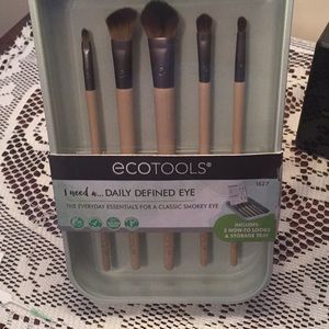 Eco tools daily defined makeup eye brush’s